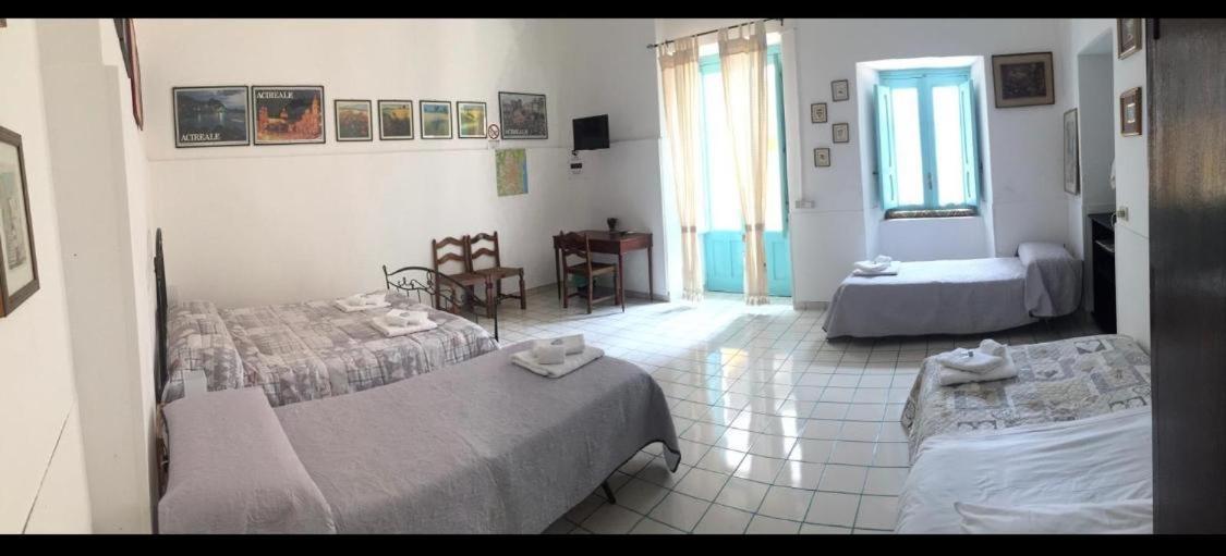 Le Chiazzette Bed & Breakfast Acireale Exterior photo
